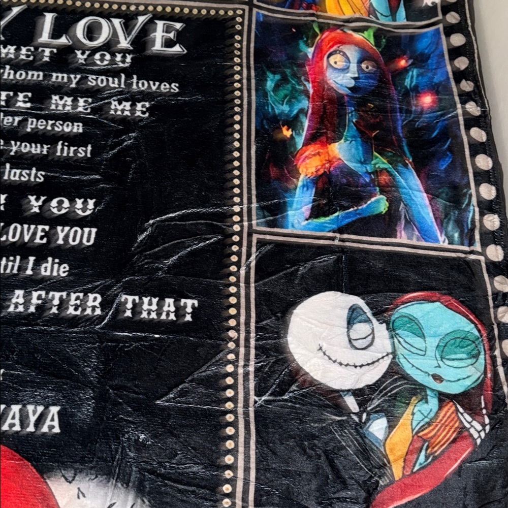 Brand New HUGE Nightmare Before Christmas Blanket 60”X80” - Picture 6 of 8